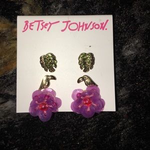 💝Betsey Johnson 3 Pack Earring set